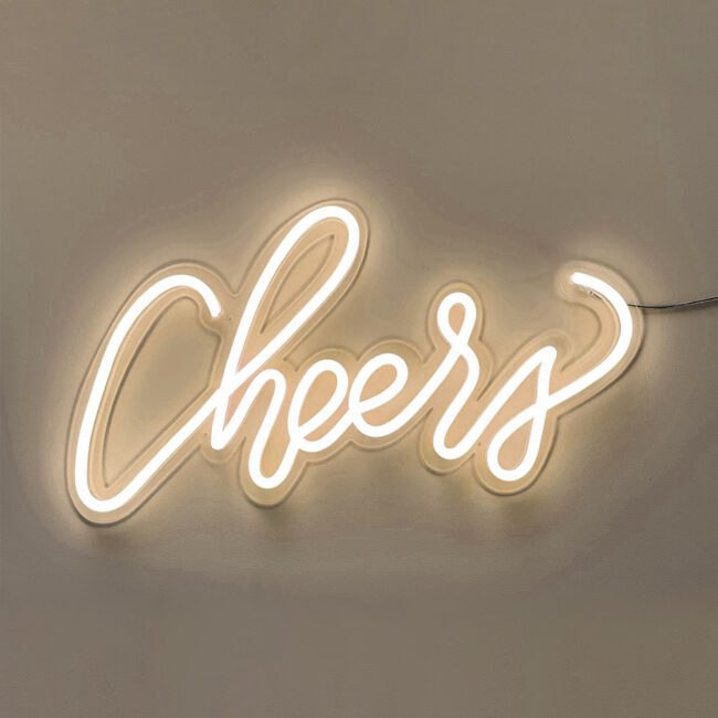Neon Schriftzug "Cheers"